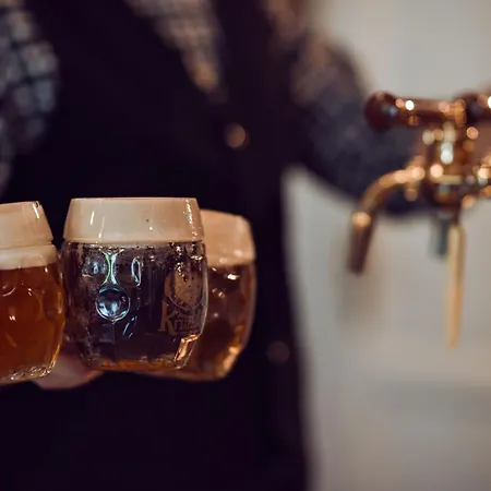 Guest house Vltava Port Riverside Restaurant-cafe-pension