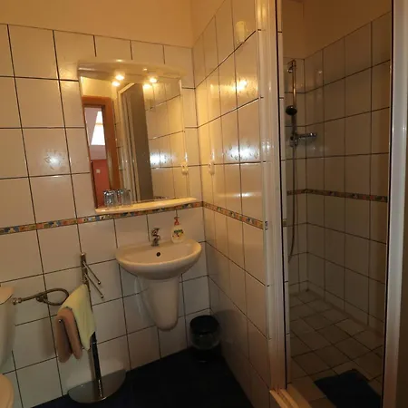 Vltava Port Riverside Restaurant-cafe-pension 3*