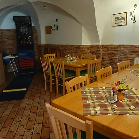 Vltava Port Riverside Restaurant-cafe-pension ゲストハウス チェスキー クルムロフ