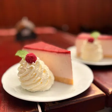 Vltava Port Riverside Restaurant-cafe-pension ゲストハウス